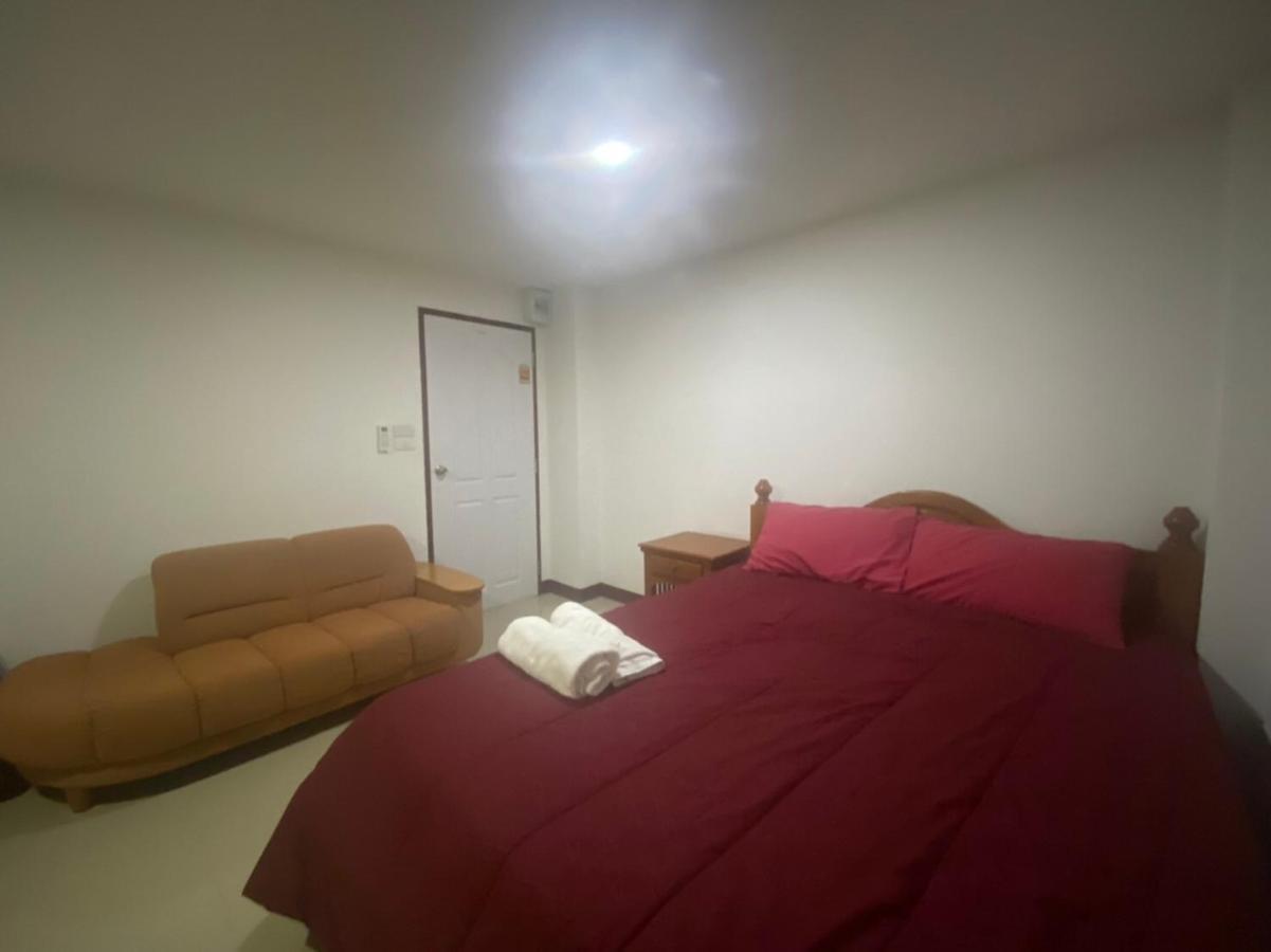 Oyo 1135 Triple A Residence Chiang Mai Bagian luar foto