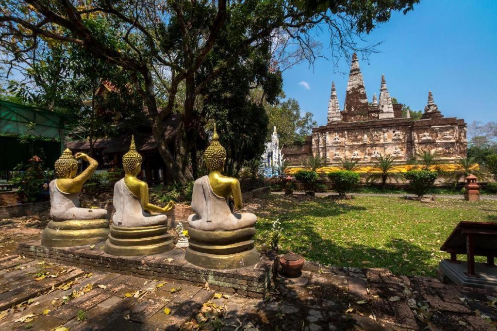 Oyo 1135 Triple A Residence Chiang Mai Bagian luar foto