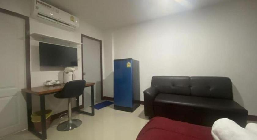 Oyo 1135 Triple A Residence Chiang Mai Bagian luar foto
