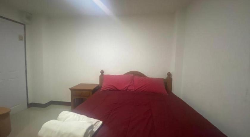 Oyo 1135 Triple A Residence Chiang Mai Bagian luar foto
