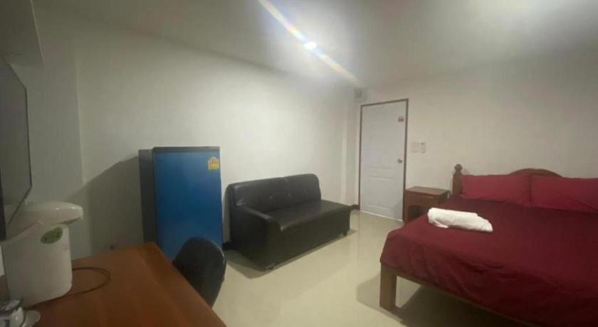 Oyo 1135 Triple A Residence Chiang Mai Bagian luar foto